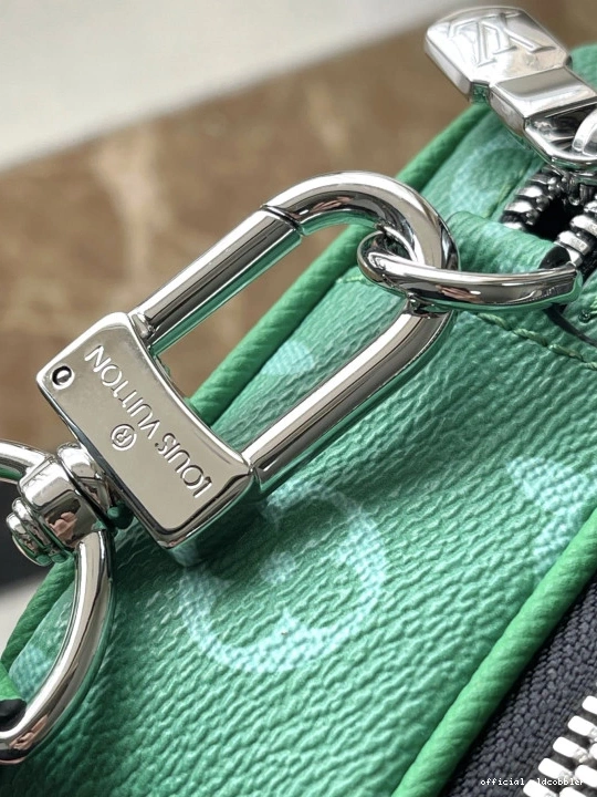 Official oldcobbler VUITTON LOUIS Alpha-11.0*18.5*6.5CM Nano 0806